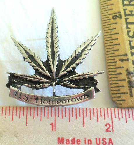 Marijuana pin vintage